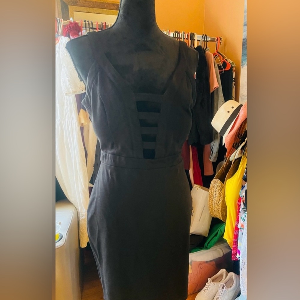 Women’s black cocktail midi dress, new never worn